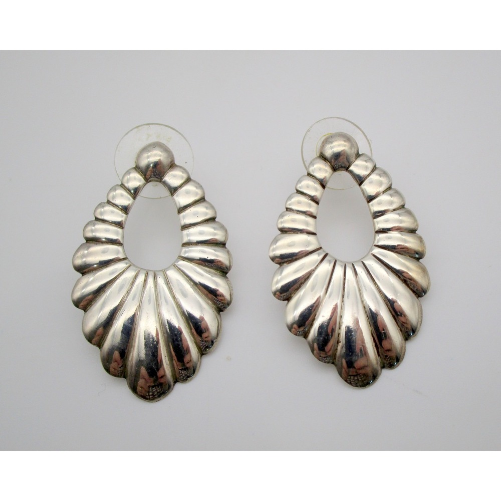 Vintage Silver Signed JC Navajo Post Earrings Jeffrey Castillo? Southwest Design - Picture 2 of 5